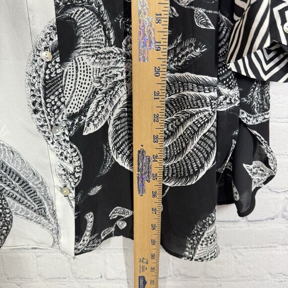 Rose + Olive Blouse Women Plus 1X Geometric Art to Wear Flowy 3/4 Sleeve Top - Picture 9 of 13